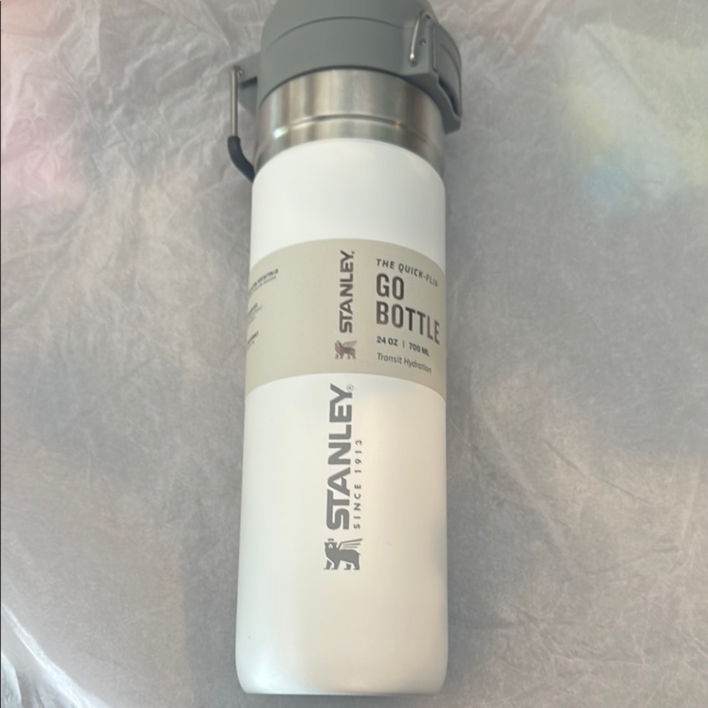 Stanley White and Gray Go Bottle